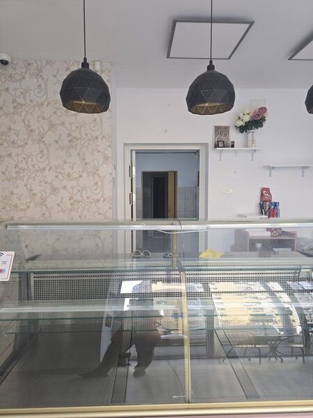 Vand utilaje patiserie/cofetarie sau Inchiriere cofetarie la cheie!