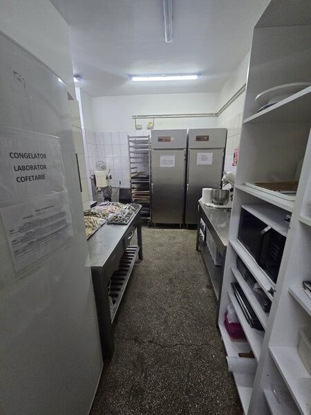 Vand utilaje patiserie/cofetarie sau Inchiriere cofetarie la cheie!